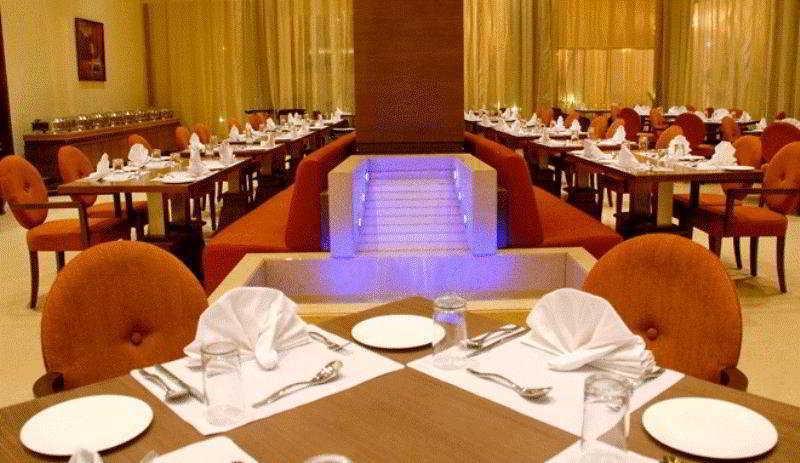 Hotel Cambay Grand Kukas à Jaipur Restaurant photo