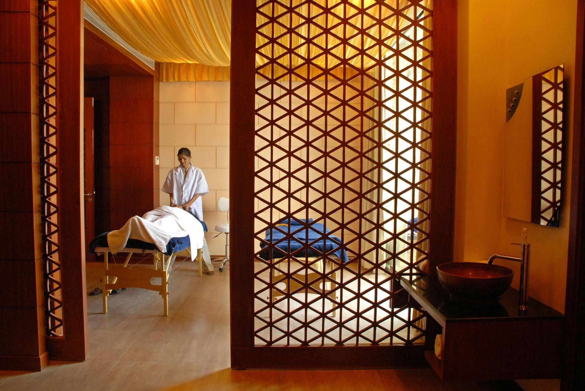Hotel Cambay Grand Kukas à Jaipur Extérieur photo